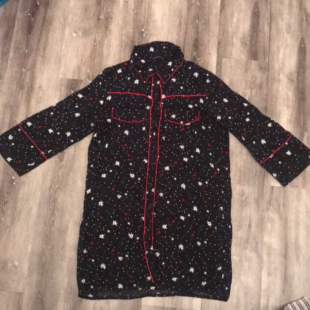 Star Mini Dress. Lightweight. Loose fit.